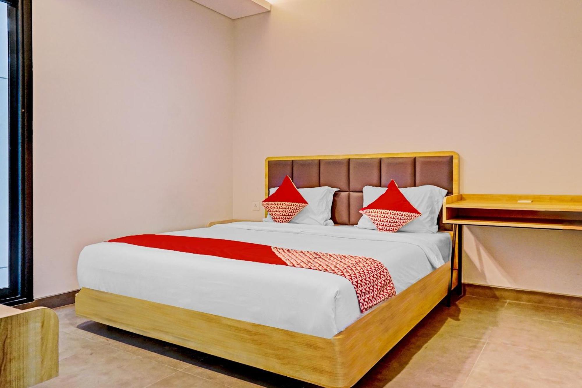 Super Oyo Capital O 90635 Tango Juliet Residence Jakarta Buitenkant foto