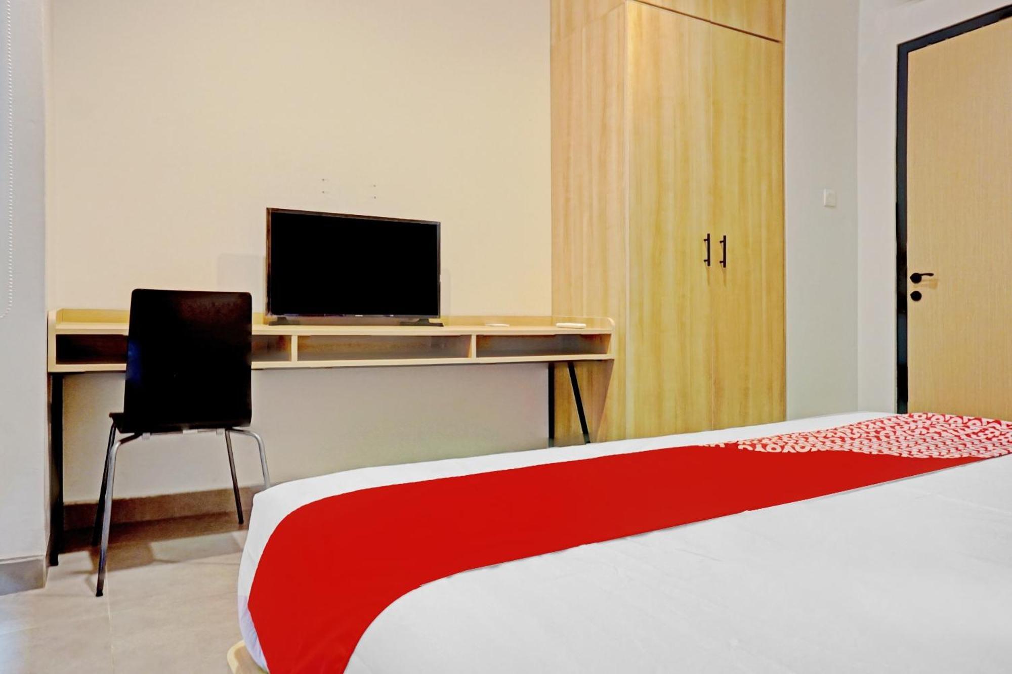 Super Oyo Capital O 90635 Tango Juliet Residence Jakarta Buitenkant foto
